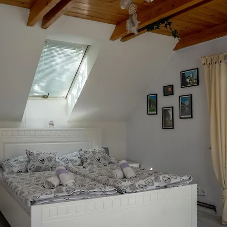 Doubravice - S Vyhledem Do Zahrady Apartament